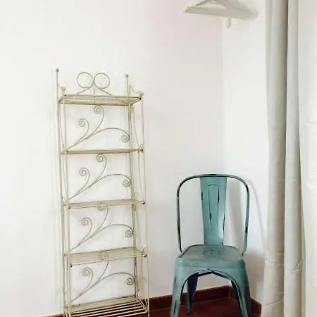 Sleeps 4 Wifi La Costa